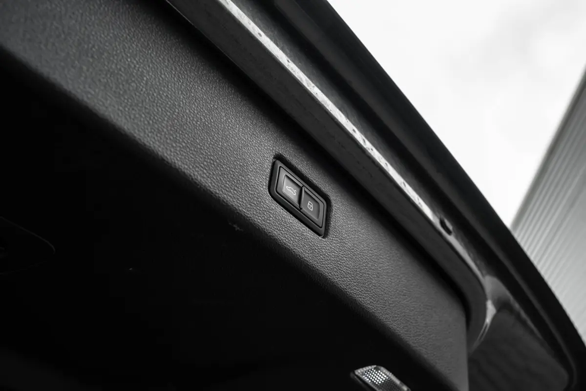 60 TFSI e quattro Pro Line S Competition 490PK | Trekhaak | Panorama Dak | B&O | Laser LED Koplampen | Akoestisch Glas | Valcona Ledere Bekleding