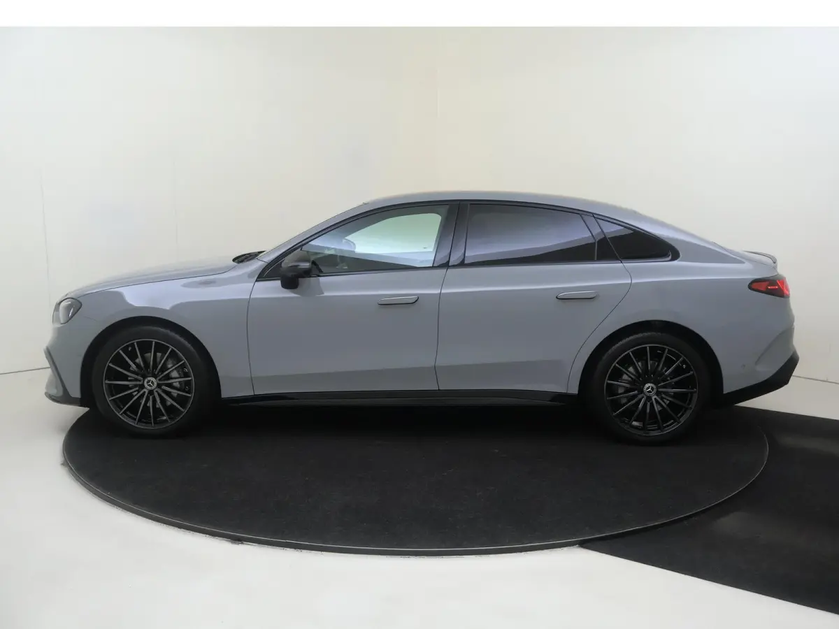 400 4MATIC Launch Edition 94 kWh / Winterpakket / Sky-control / Superscreen / Burmester / 20inch / 22Kw /