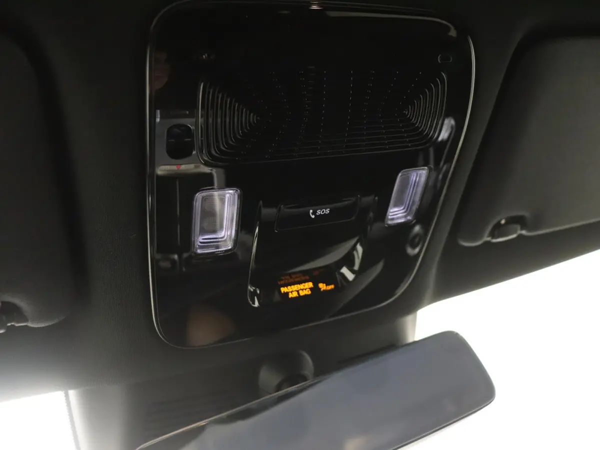 400 4MATIC Launch Edition 94 kWh / Winterpakket / Sky-control / Superscreen / Burmester / 20inch / 22Kw /