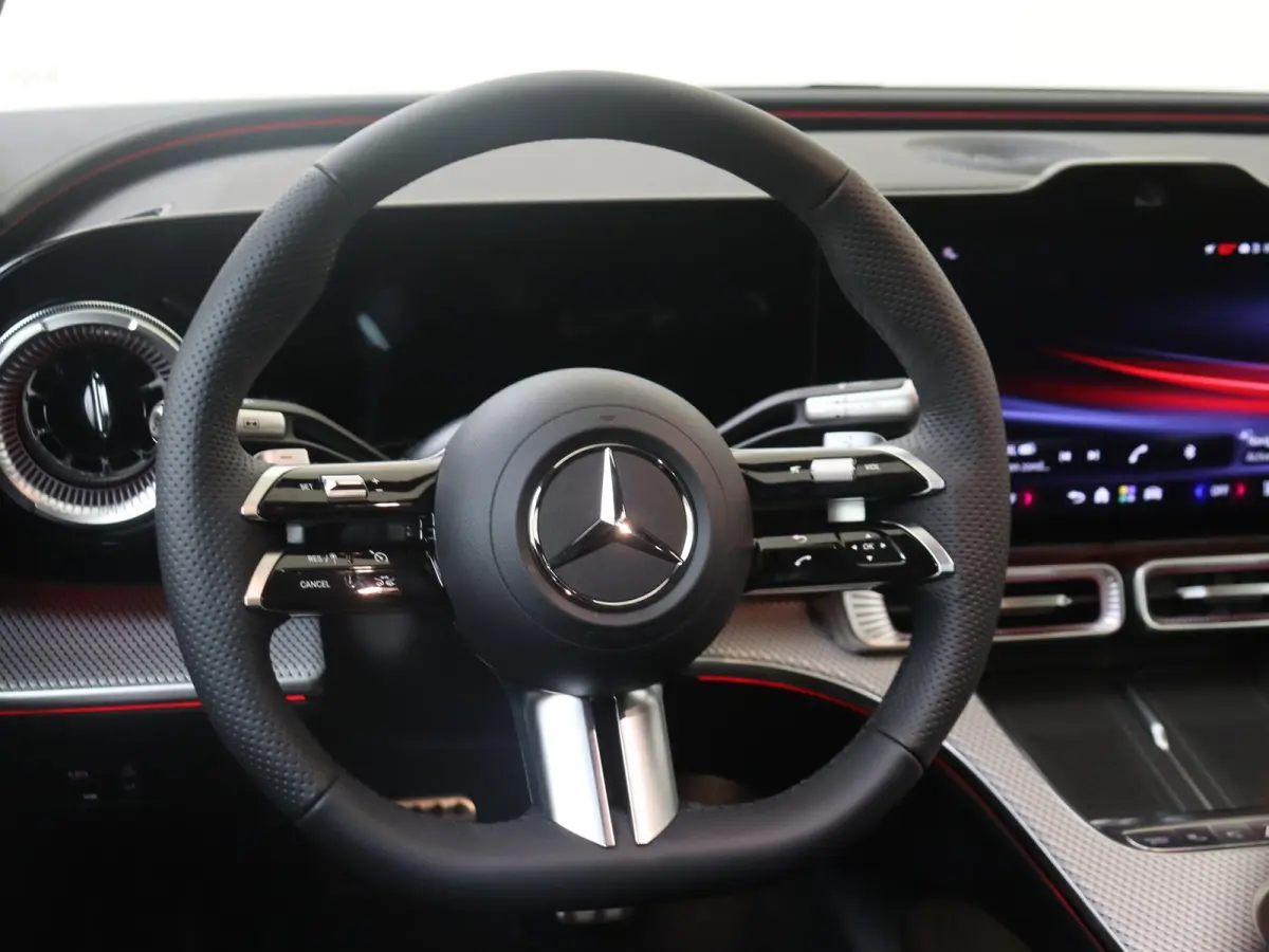 400 4MATIC Launch Edition 94 kWh / Winterpakket / Sky-control / Superscreen / Burmester / 20inch / 22Kw /