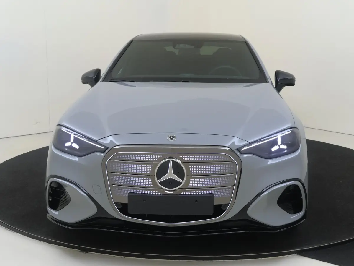 400 4MATIC Launch Edition 94 kWh / Winterpakket / Sky-control / Superscreen / Burmester / 20inch / 22Kw /
