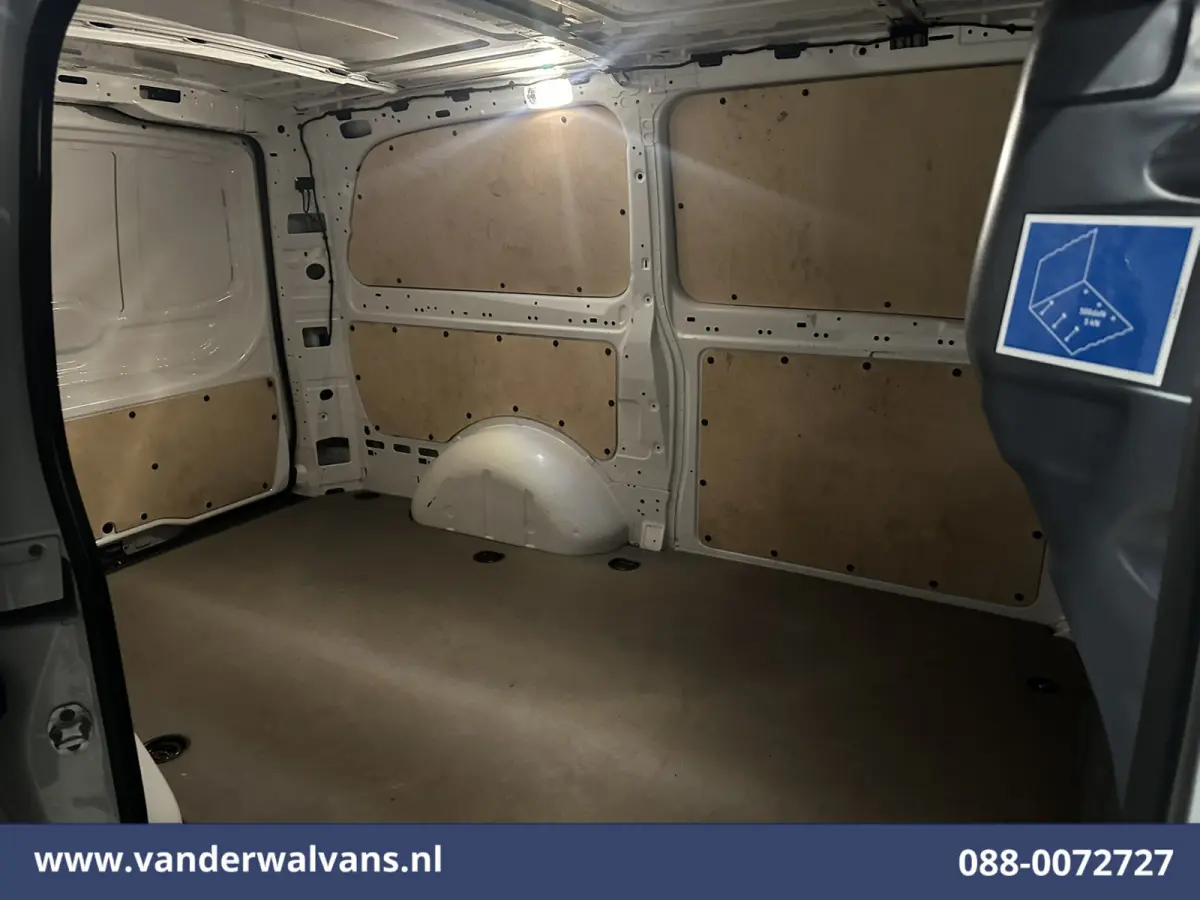 114 CDI 136pk L2H1 Euro6 Airco | Camera | Cruisecontrol | Parkeersensoren Bijrijdersbank, Achterklep