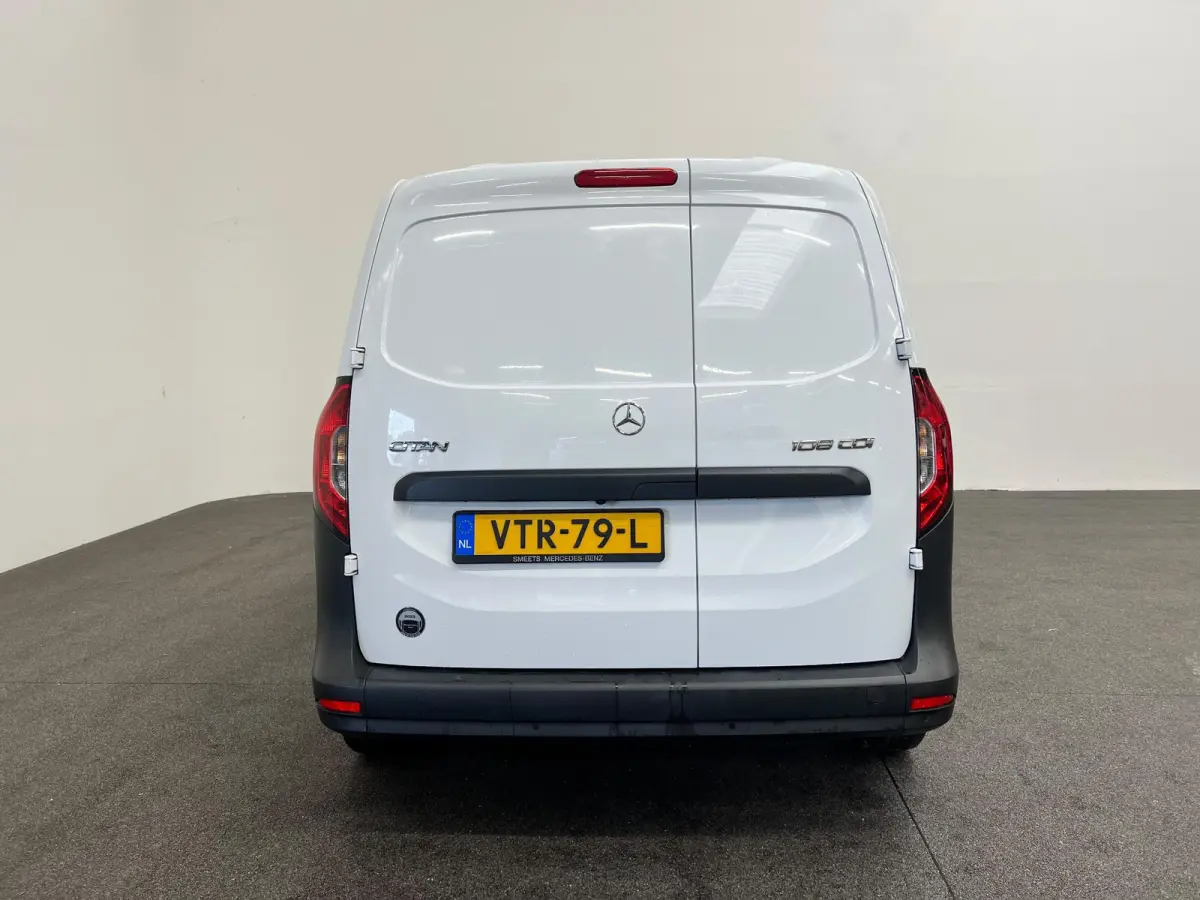 108 CDI L1 Pro Airco Apple Carplay/Android Auto Camera Navigatie Parkeersensoren Cruise Control