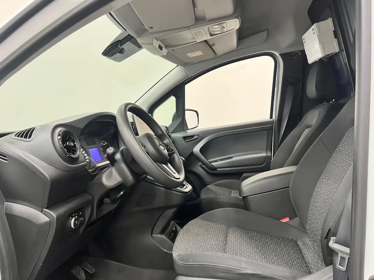 108 CDI L1 Pro Airco Apple Carplay/Android Auto Camera Navigatie Parkeersensoren Cruise Control