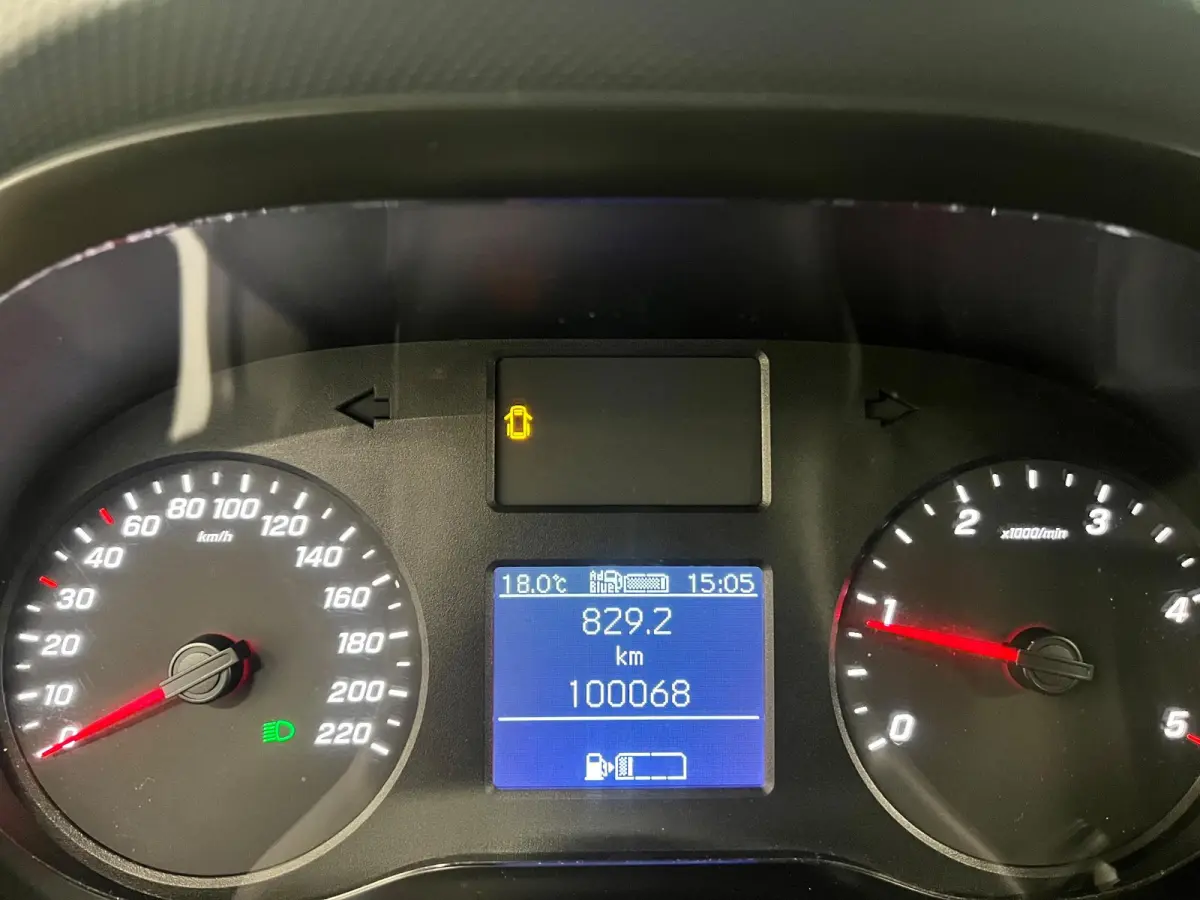 108 CDI L1 Pro Airco Apple Carplay/Android Auto Camera Navigatie Parkeersensoren Cruise Control