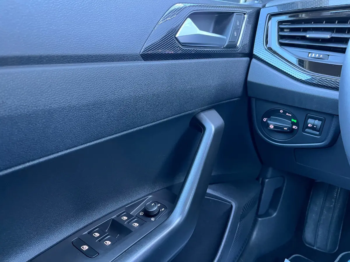 1.0 TSI Life Business NL.Auto/Climatronic/Carplay/Camera/Full-Led/Adaptive-cruise/1Ste Eigenaar