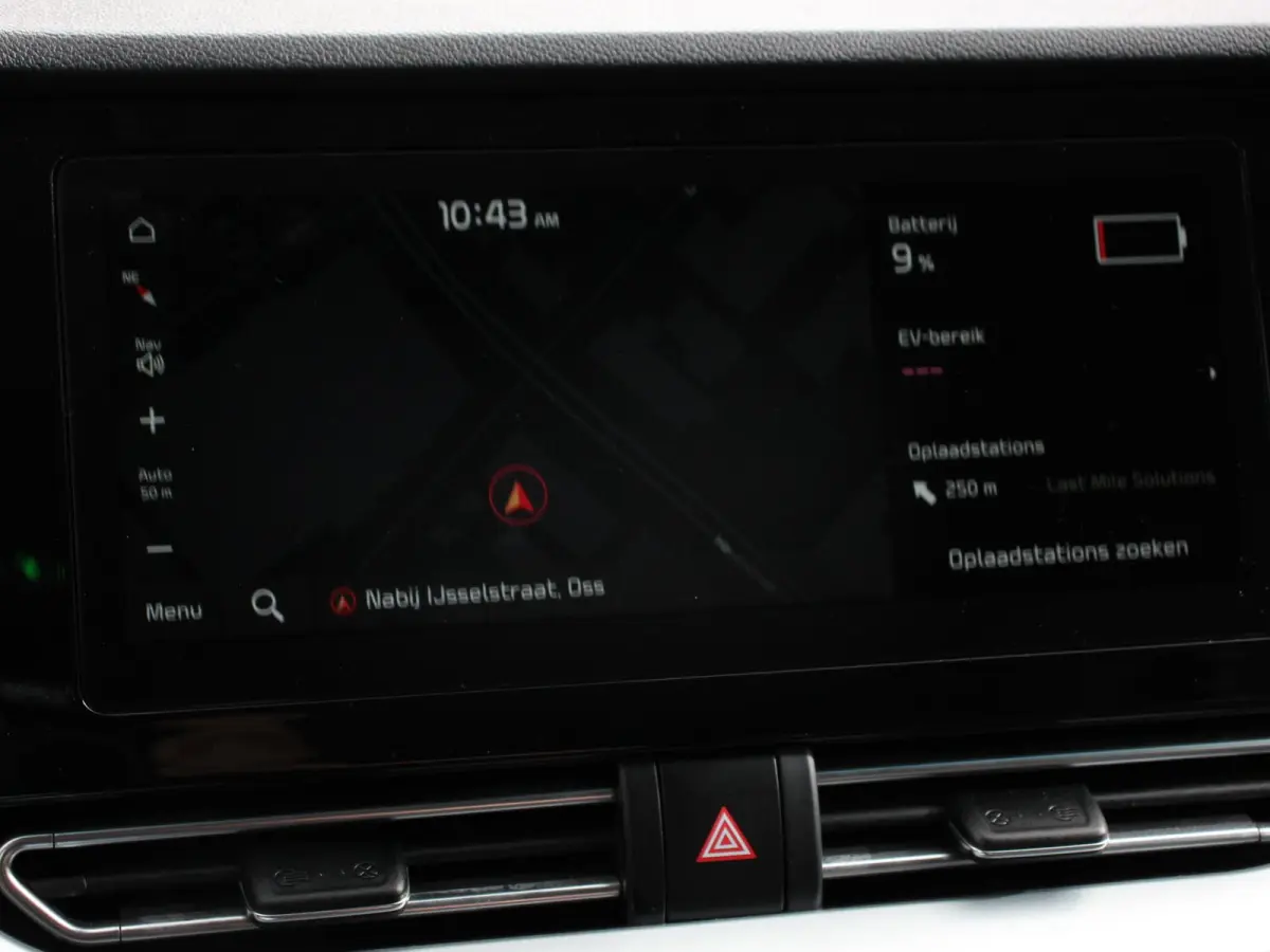 1.6 GDi Automaat PHEV Edition Navigatie Apple Carplay Android Auto Parkeerhulp Adaptive Cruise Control Stoel- en stuurverwarming Climate Control Lichtmetalen velgen