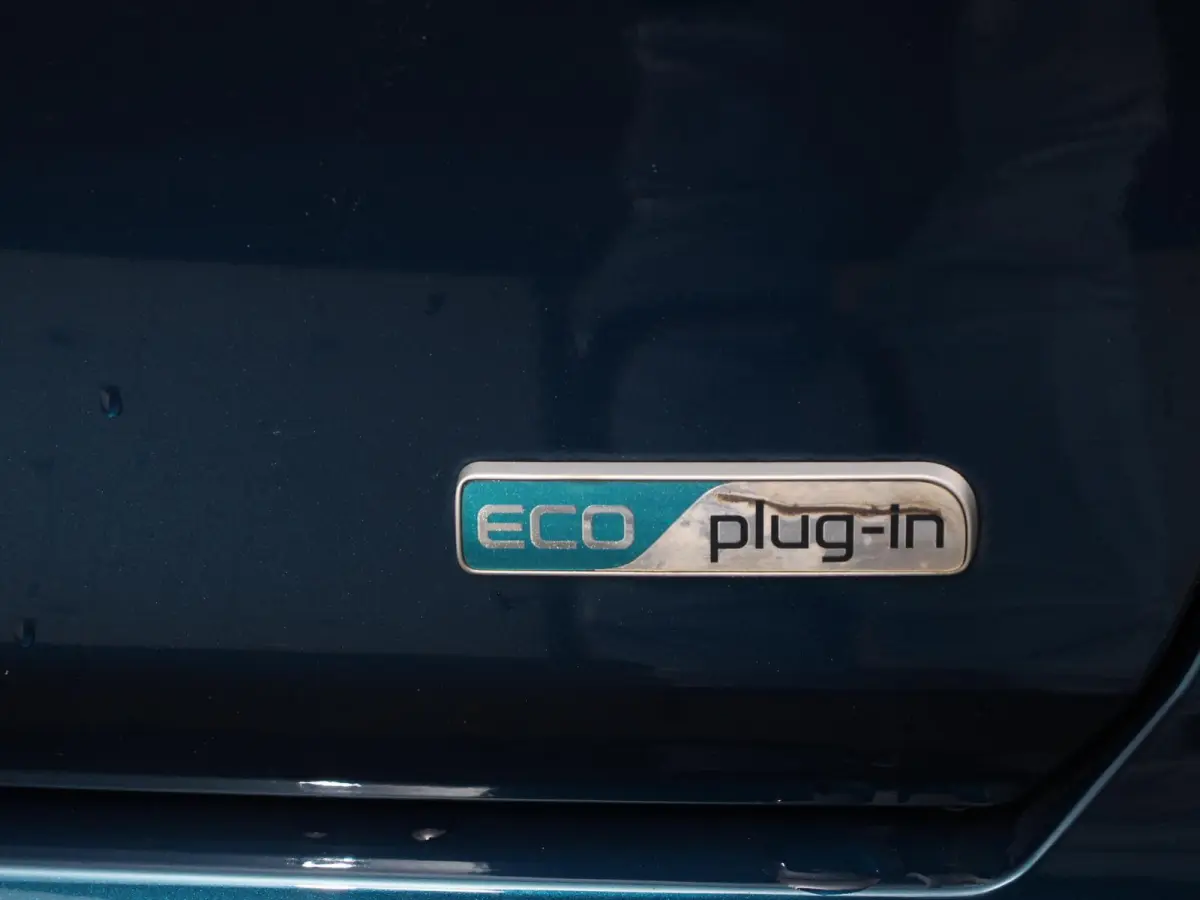 1.6 GDi Automaat PHEV Edition Navigatie Apple Carplay Android Auto Parkeerhulp Adaptive Cruise Control Stoel- en stuurverwarming Climate Control Lichtmetalen velgen