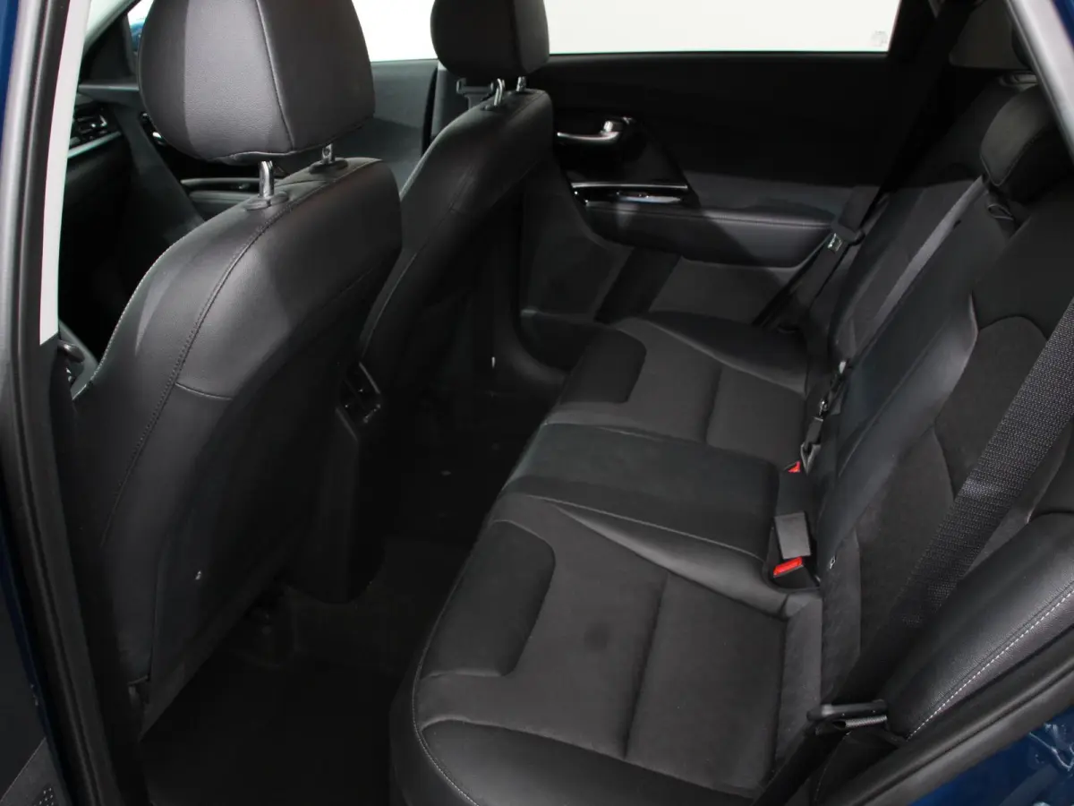 1.6 GDi Automaat PHEV Edition Navigatie Apple Carplay Android Auto Parkeerhulp Adaptive Cruise Control Stoel- en stuurverwarming Climate Control Lichtmetalen velgen
