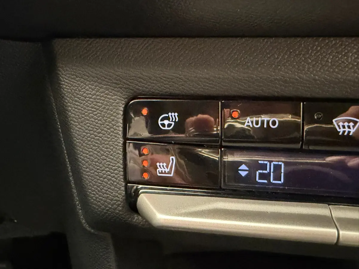 1.2 Turbo Hybrid GS Stoel+Stuur verwarming | Navigatie | Voorruitverwarming | Apple Carplay/Android Auto | Achteruitrijcamera | Apple Carplay/Android Auto|telefoonintegratie premium | Automa