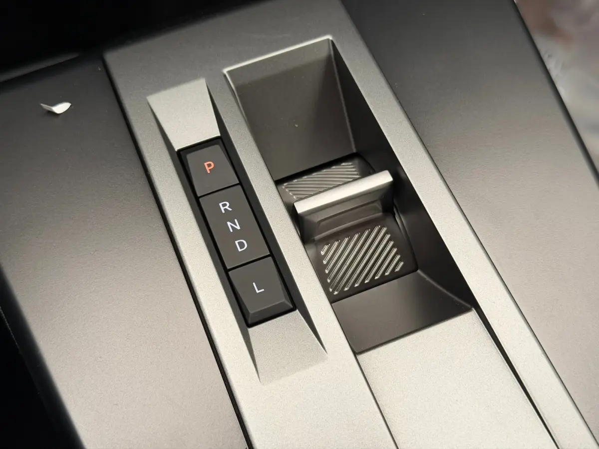 1.2 Turbo Hybrid GS Stoel+Stuur verwarming | Navigatie | Voorruitverwarming | Apple Carplay/Android Auto | Achteruitrijcamera | Apple Carplay/Android Auto|telefoonintegratie premium | Automa