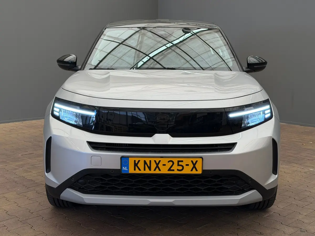 1.2 Turbo Hybrid GS Stoel+Stuur verwarming | Navigatie | Voorruitverwarming | Apple Carplay/Android Auto | Achteruitrijcamera | Apple Carplay/Android Auto|telefoonintegratie premium | Automa