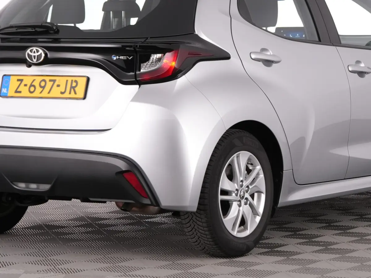 1.5 Hybrid 115 Active | CARPLAY | ECC | VELGEN ✅ 1e Eigenaar !