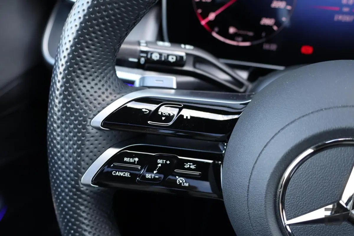 4MATIC AMG Line / Panoramadak / Memory Stoelen / Burmester Surround / Night Pakket / Trekhaak Wegklapbaar