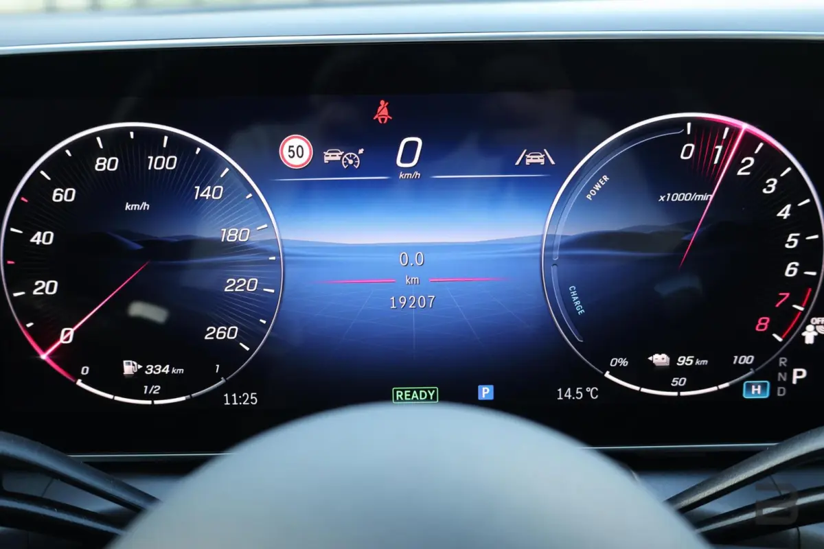4MATIC AMG Line / Panoramadak / Memory Stoelen / Burmester Surround / Night Pakket / Trekhaak Wegklapbaar