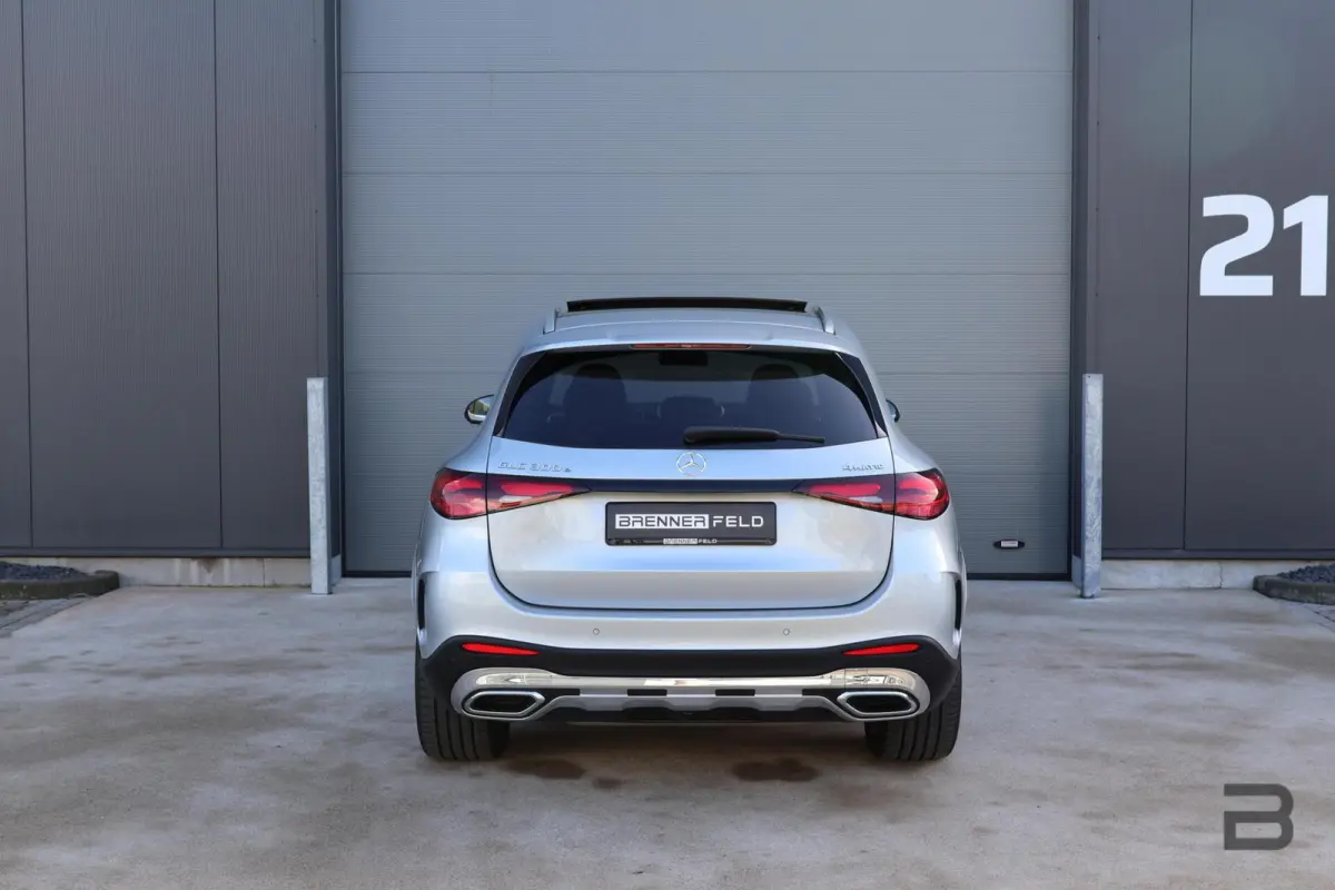 4MATIC AMG Line / Panoramadak / Memory Stoelen / Burmester Surround / Night Pakket / Trekhaak Wegklapbaar