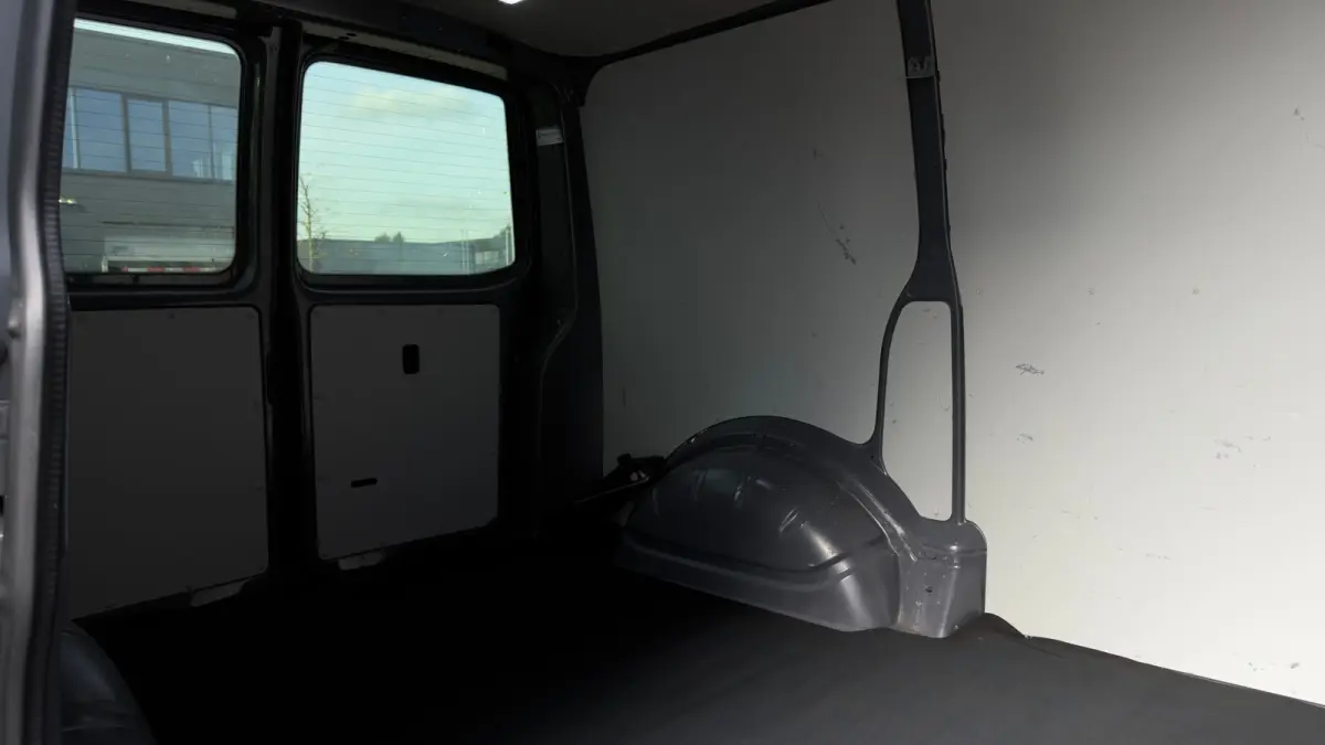 Bulli 4Motion | TTR-Edition | Eco-Leder | Led | Digitaal Display | Trekhaak | Pure Grey