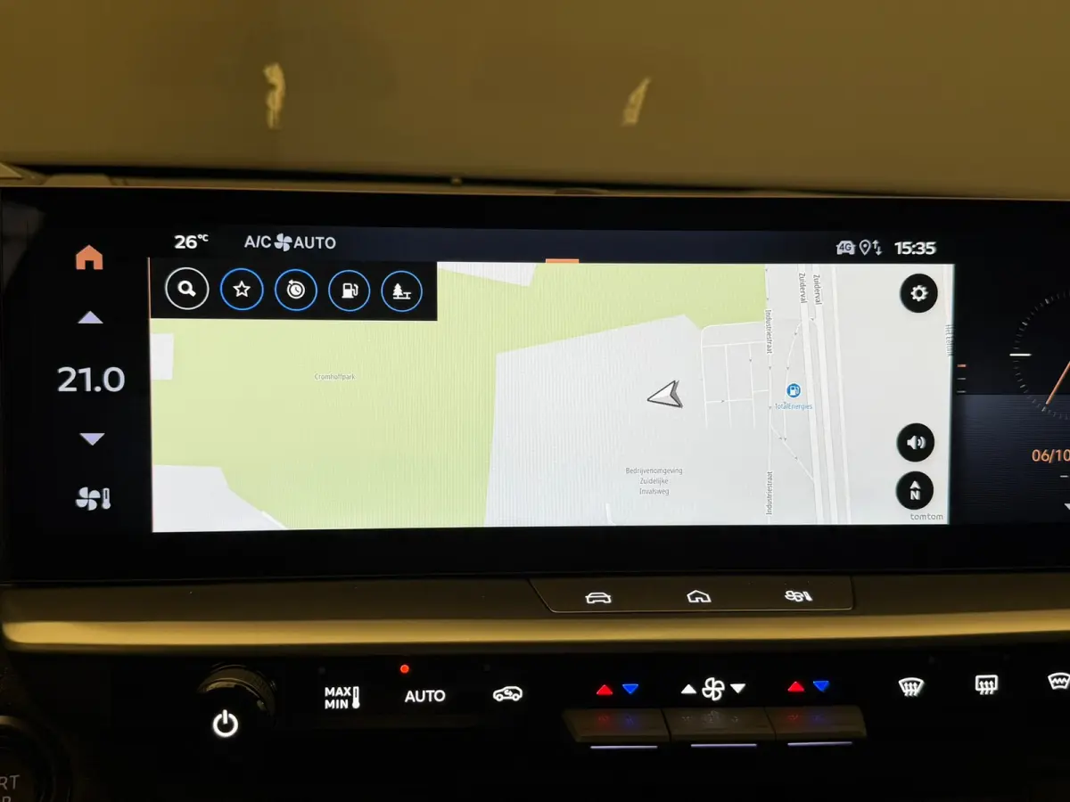 1.2 Turbo Hybrid Business Edition Focal | Panoramadak | HUD | Carplay/Android Auto | Navigatie | Stoelverwarming| Achteruitrijcamera | Adaptive Cruise Control met slimme snelheidsbegrenzer e