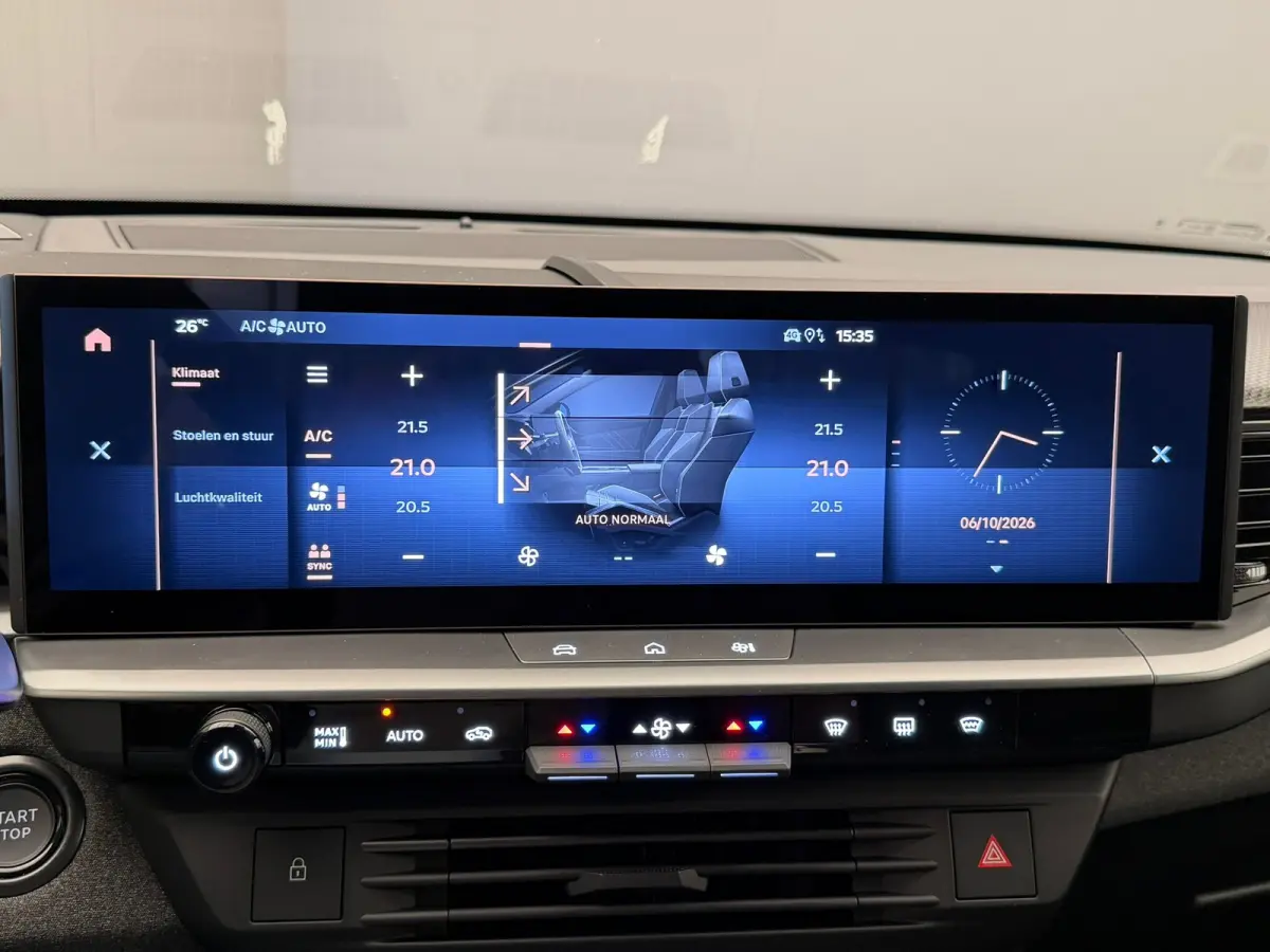 1.2 Turbo Hybrid Business Edition Focal | Panoramadak | HUD | Carplay/Android Auto | Navigatie | Stoelverwarming| Achteruitrijcamera | Adaptive Cruise Control met slimme snelheidsbegrenzer e