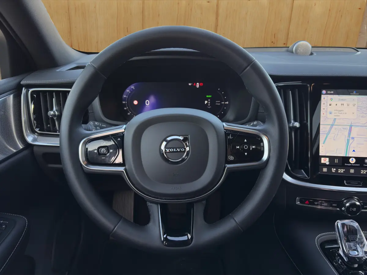 2.0 T8 Plug-in hybrid AWD Polestar Engineered | Heico Uitlaat Systeem | Bowers & Wilkins | Trekhaak | Stoel + Stuur Verwarming | 360 Camera |