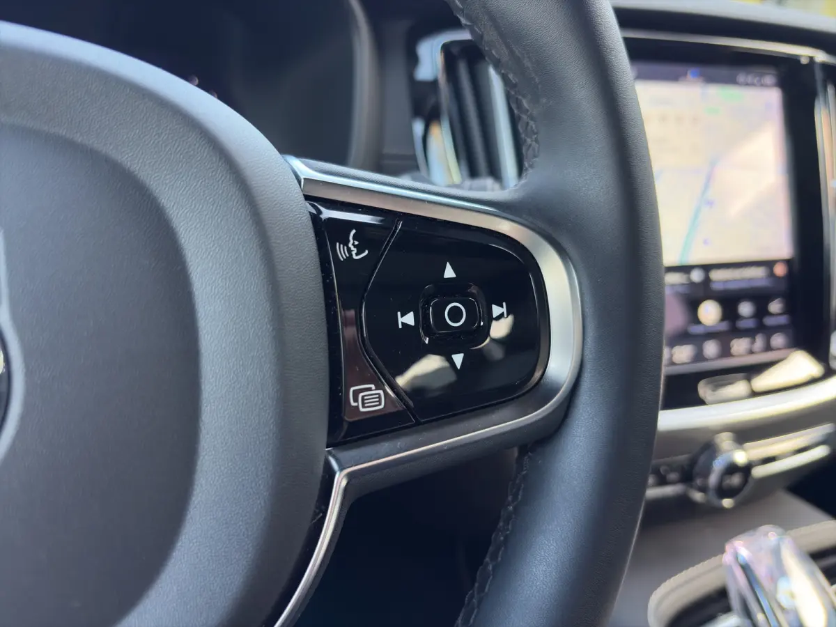 2.0 T8 Plug-in hybrid AWD Polestar Engineered | Heico Uitlaat Systeem | Bowers & Wilkins | Trekhaak | Stoel + Stuur Verwarming | 360 Camera |