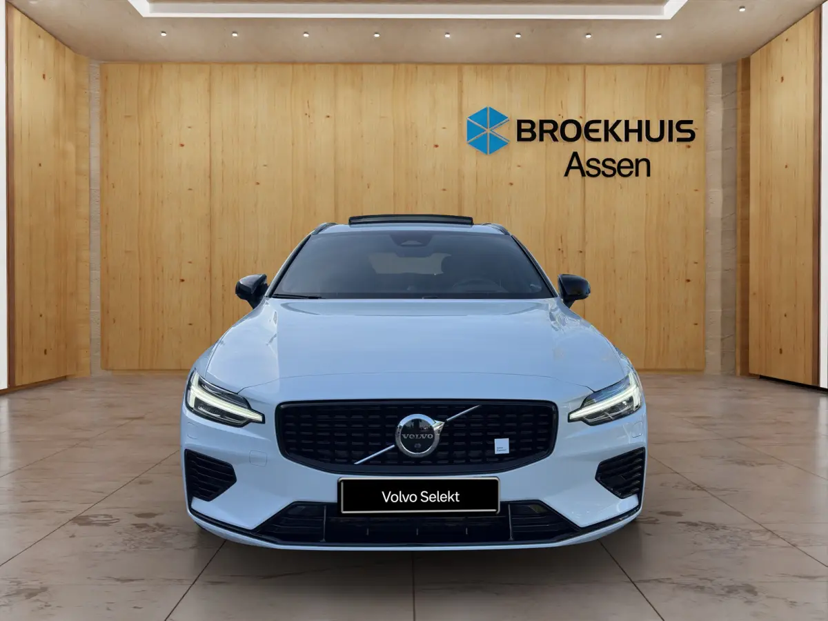 2.0 T8 Plug-in hybrid AWD Polestar Engineered | Heico Uitlaat Systeem | Bowers & Wilkins | Trekhaak | Stoel + Stuur Verwarming | 360 Camera |