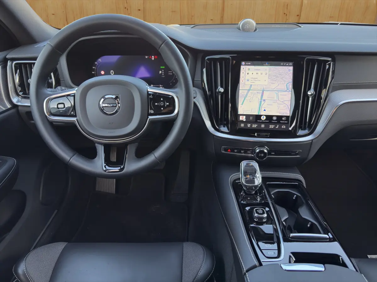 2.0 T8 Plug-in hybrid AWD Polestar Engineered | Heico Uitlaat Systeem | Bowers & Wilkins | Trekhaak | Stoel + Stuur Verwarming | 360 Camera |