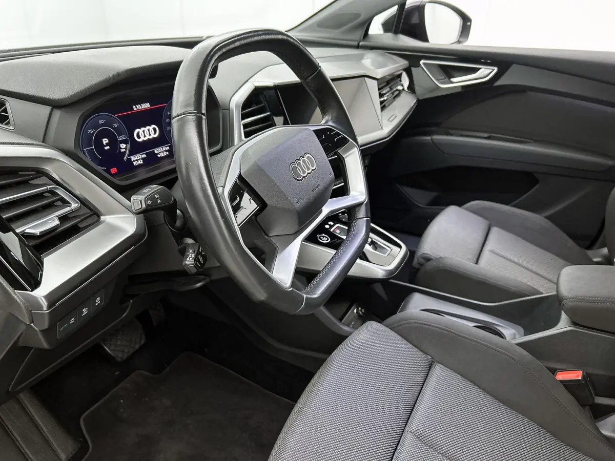 40 Launch edition Advanced 77 kWh 204 PK | Automaat | Navigatie | Camera | Stoelverwarming | Parkeersensoren | LED | Lichtmetalen velgen | Warmtepomp | Stoelverwarming |