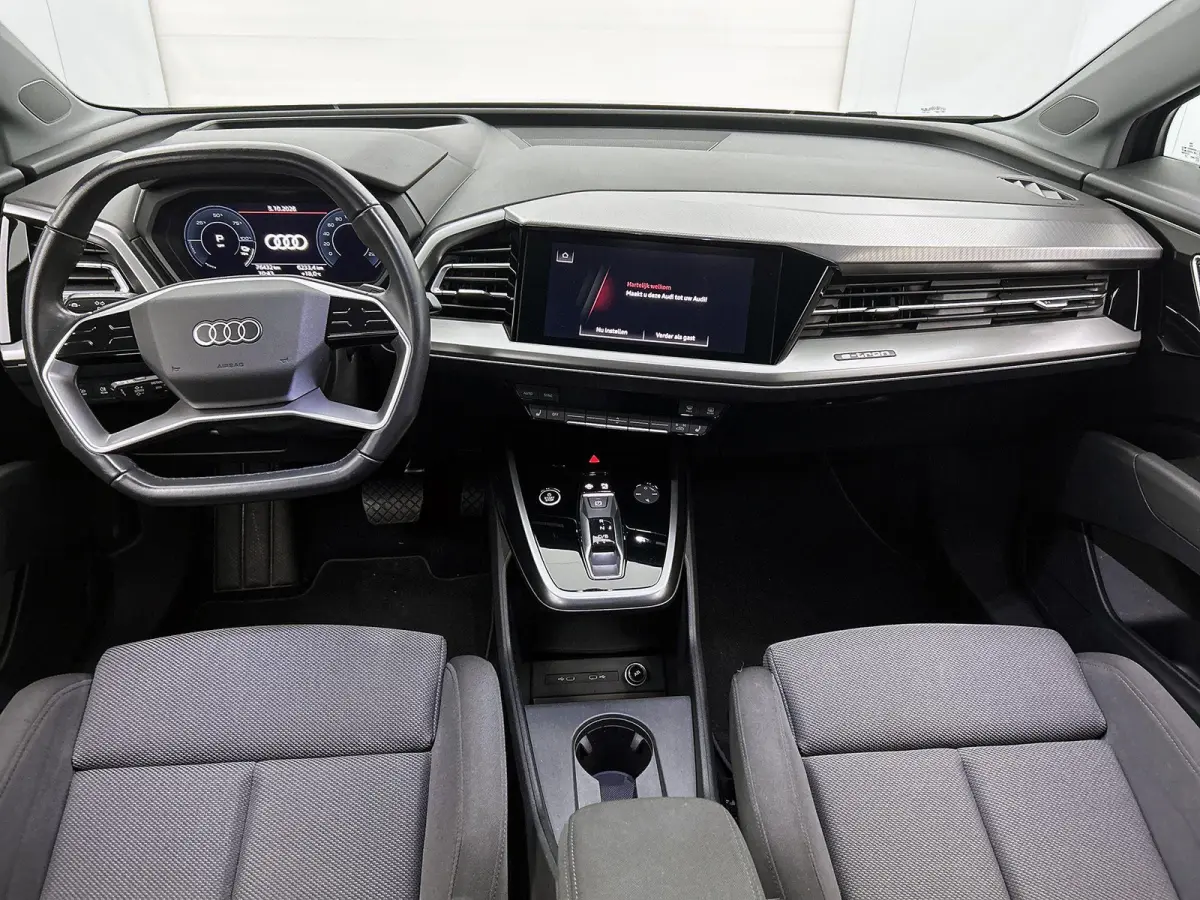 40 Launch edition Advanced 77 kWh 204 PK | Automaat | Navigatie | Camera | Stoelverwarming | Parkeersensoren | LED | Lichtmetalen velgen | Warmtepomp | Stoelverwarming |