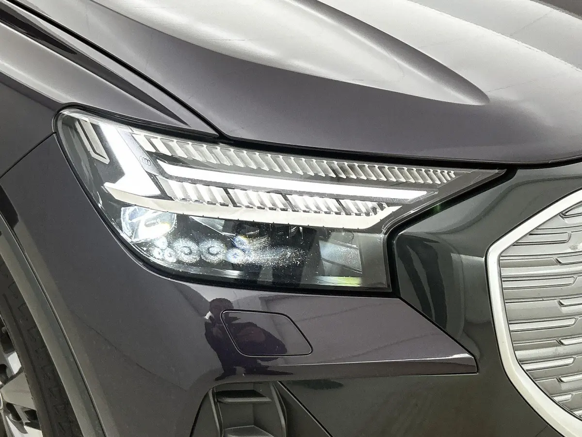 40 Launch edition Advanced 77 kWh 204 PK | Automaat | Navigatie | Camera | Stoelverwarming | Parkeersensoren | LED | Lichtmetalen velgen | Warmtepomp | Stoelverwarming |