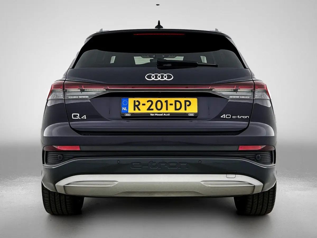 40 Launch edition Advanced 77 kWh 204 PK | Automaat | Navigatie | Camera | Stoelverwarming | Parkeersensoren | LED | Lichtmetalen velgen | Warmtepomp | Stoelverwarming |