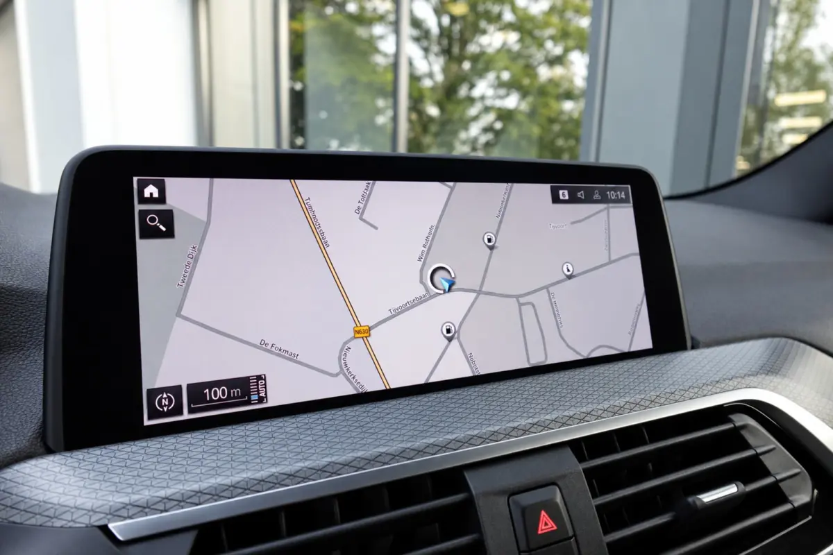 XDrive30e High Executive PANO KEYLESS 360