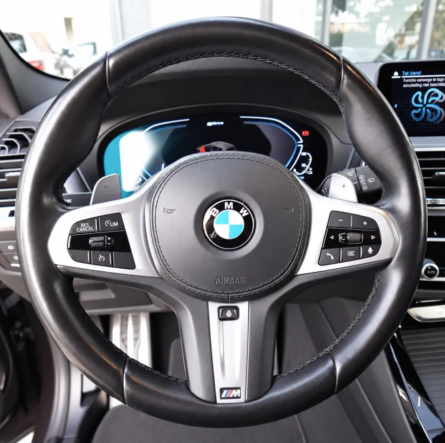 XDrive30e High Executive PANO KEYLESS 360