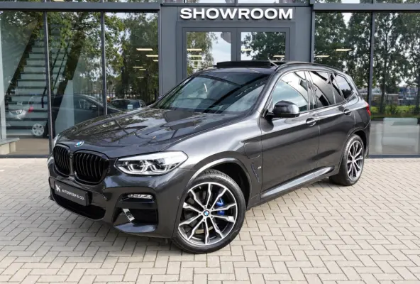 XDrive30e High Executive PANO KEYLESS 360