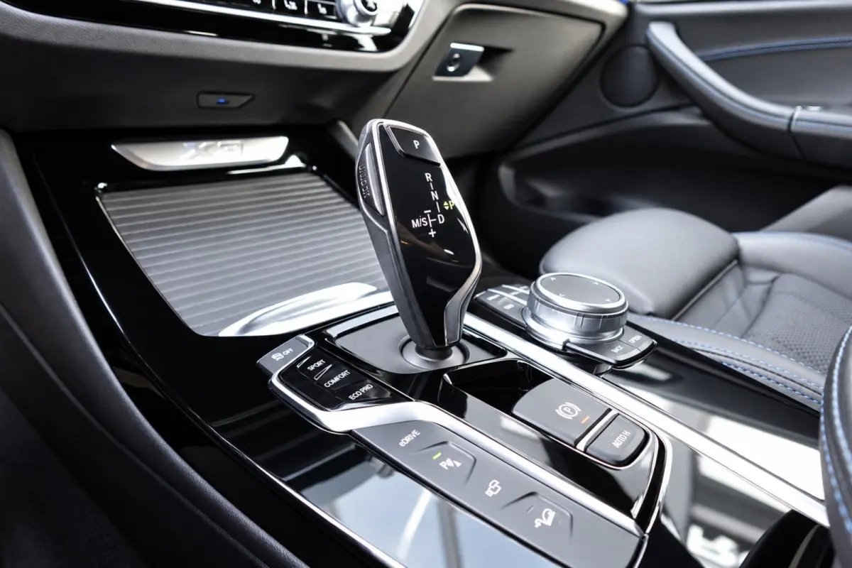 XDrive30e High Executive PANO KEYLESS 360