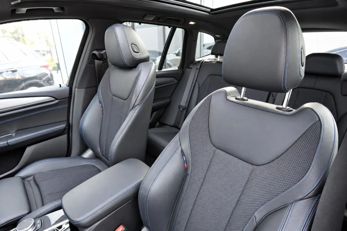XDrive30e High Executive PANO KEYLESS 360