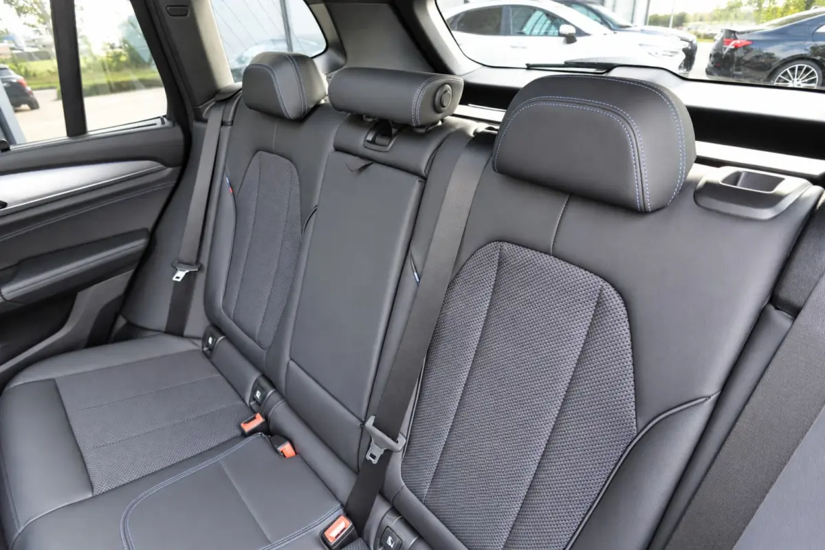 XDrive30e High Executive PANO KEYLESS 360