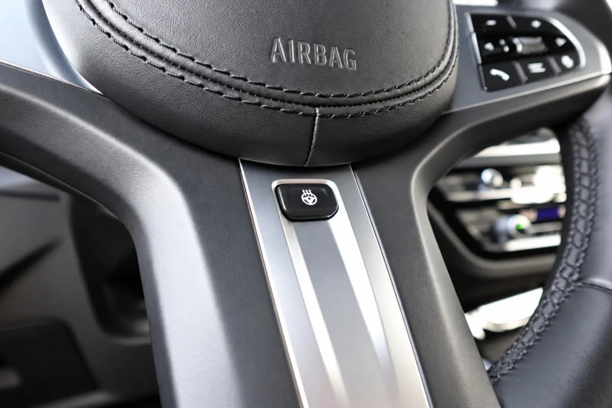 XDrive30e High Executive PANO KEYLESS 360
