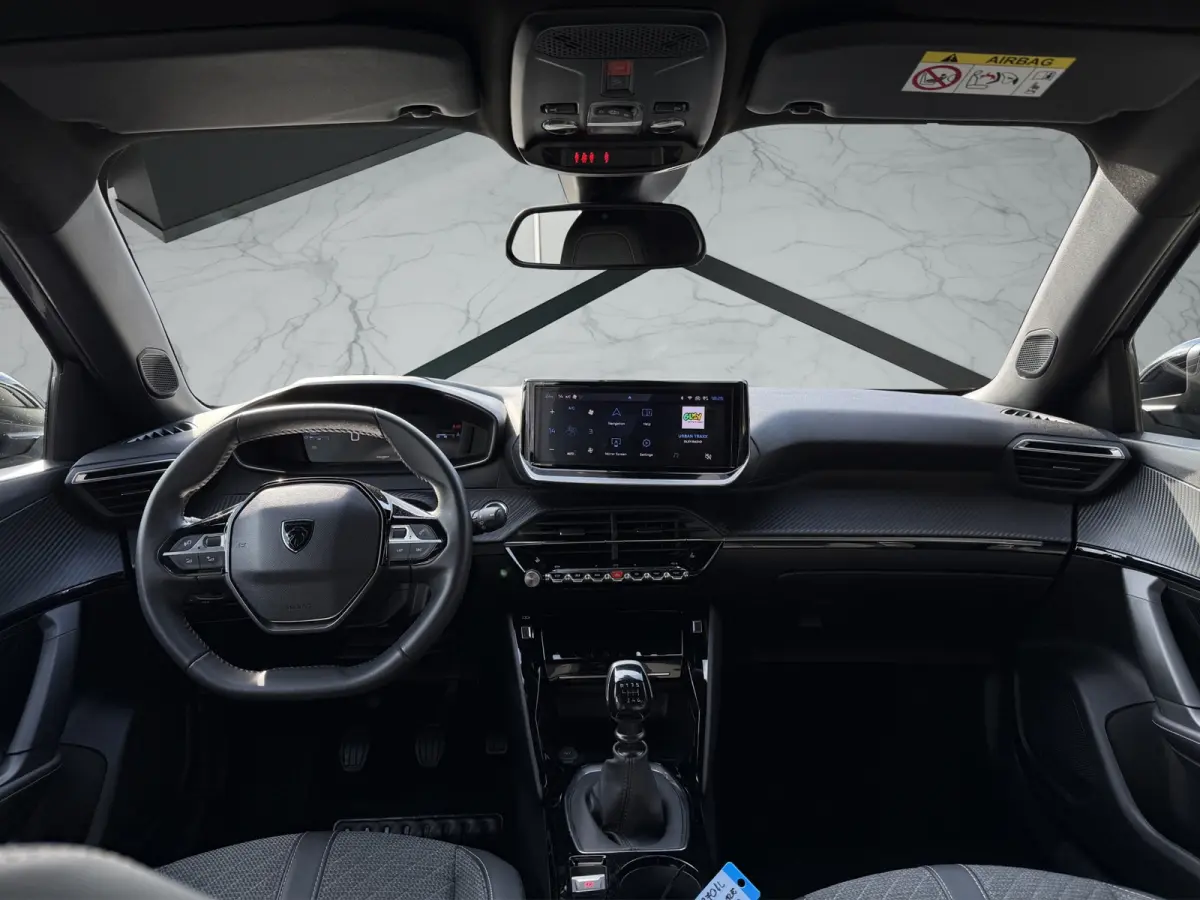 1.2 PureTech 100 Allure | Apple Car Play | Nieuwstaat