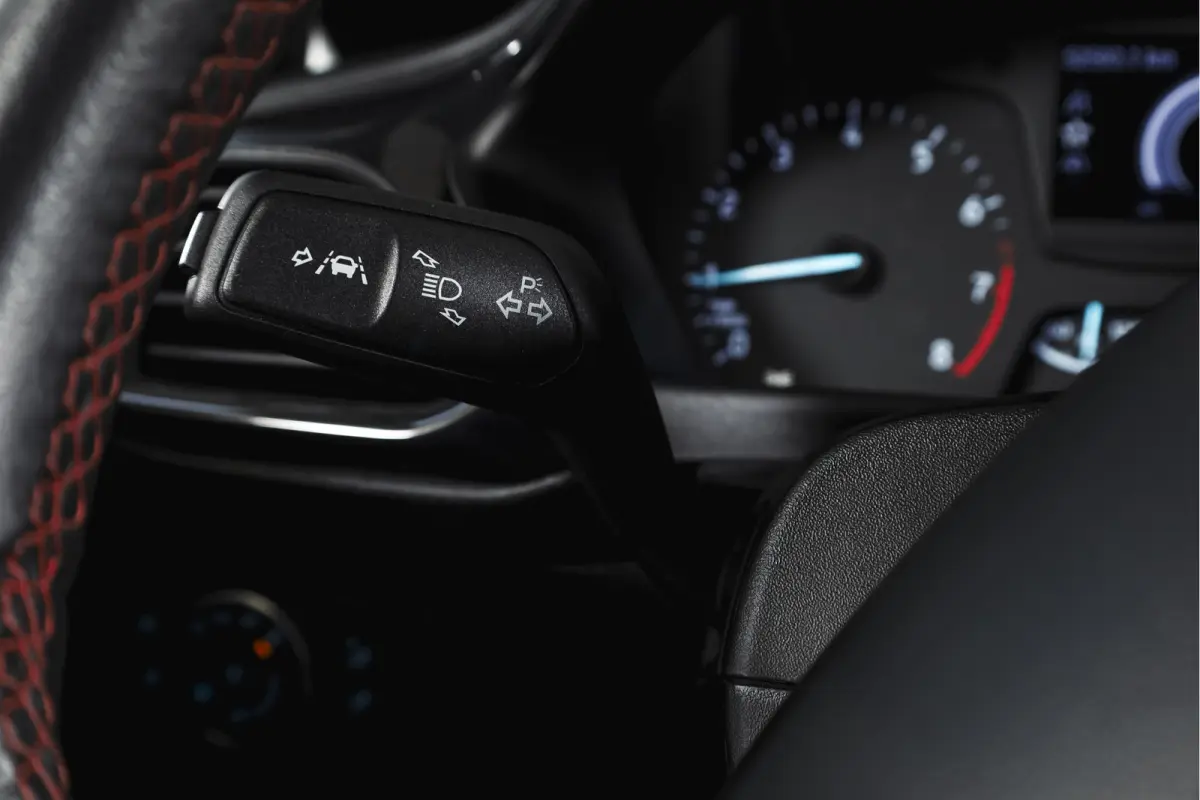 1.0 EcoBoost 100 PK ST-Line Orig. NL | Cruise | Winterpakket | PDC | Camera | NAV + App. Connect | ECC | LM 17" |