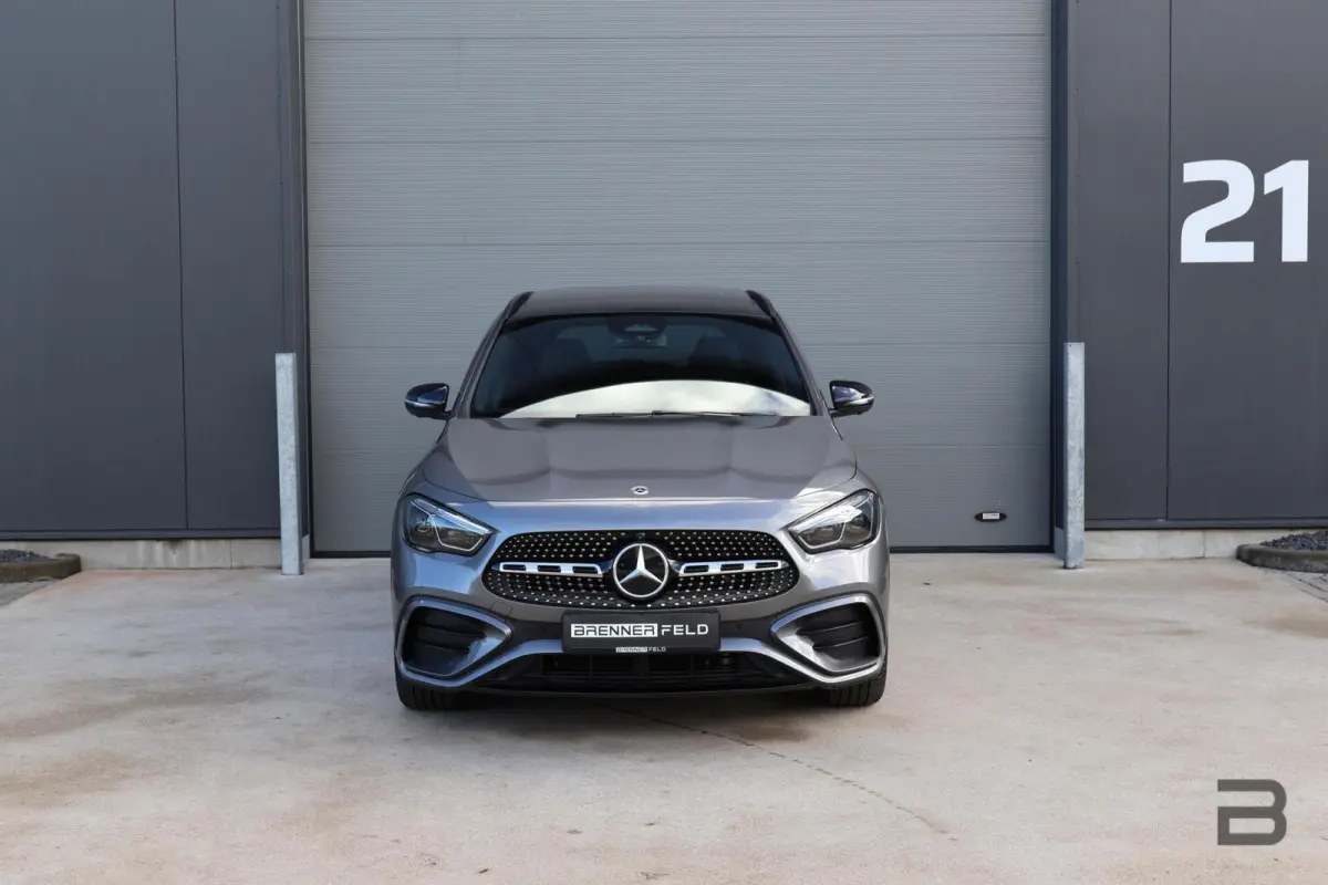 200 AMG Line / Panoramadak / Keyless-Go / 360 Camera / Stuurwielverwarming / Trekhaak Wegklapbaar