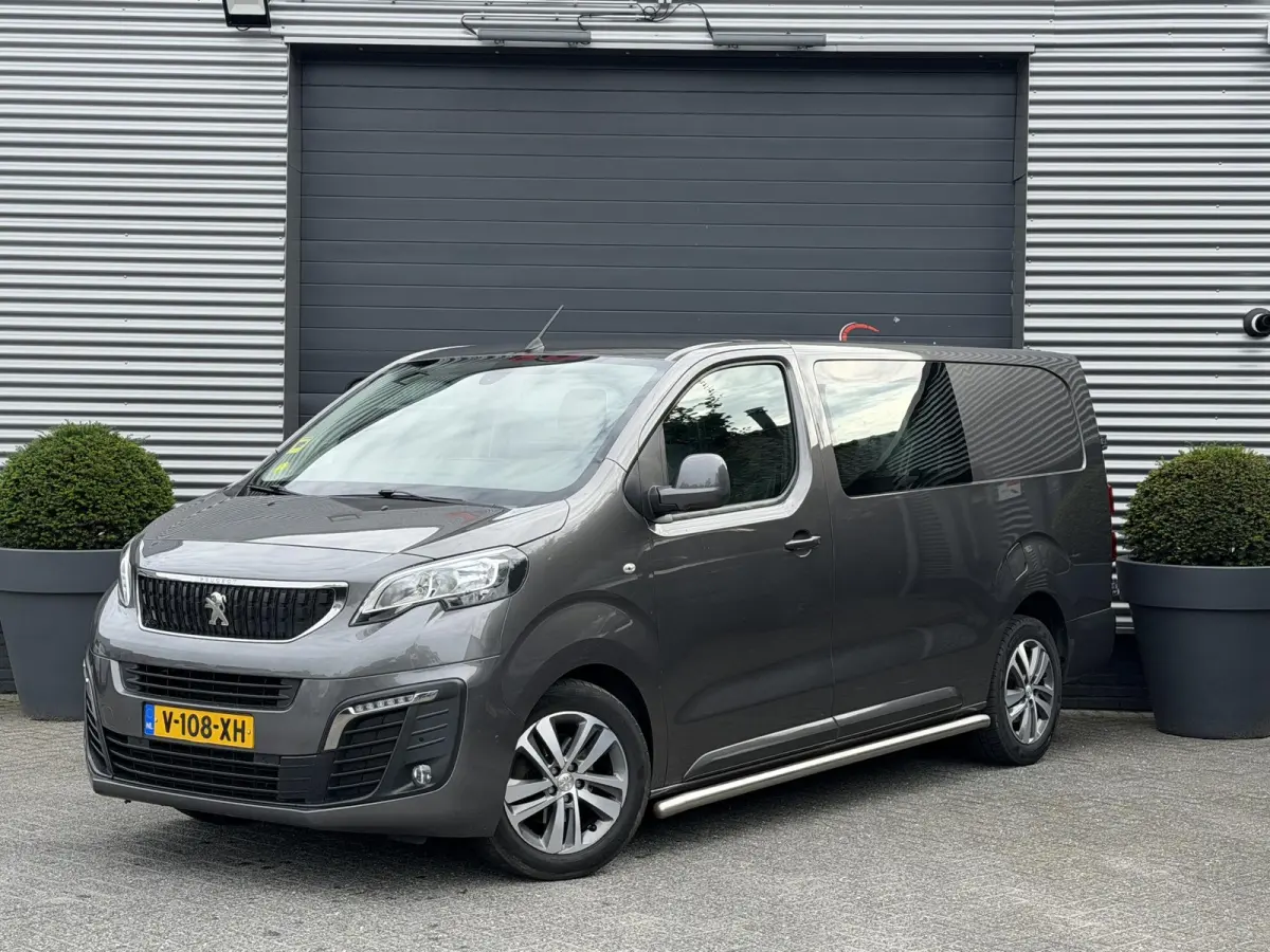 231L 2.0 BlueHDI 180 Premium Pack | Navigatie | Camera | Trekhaak | Lederen Bekleding |