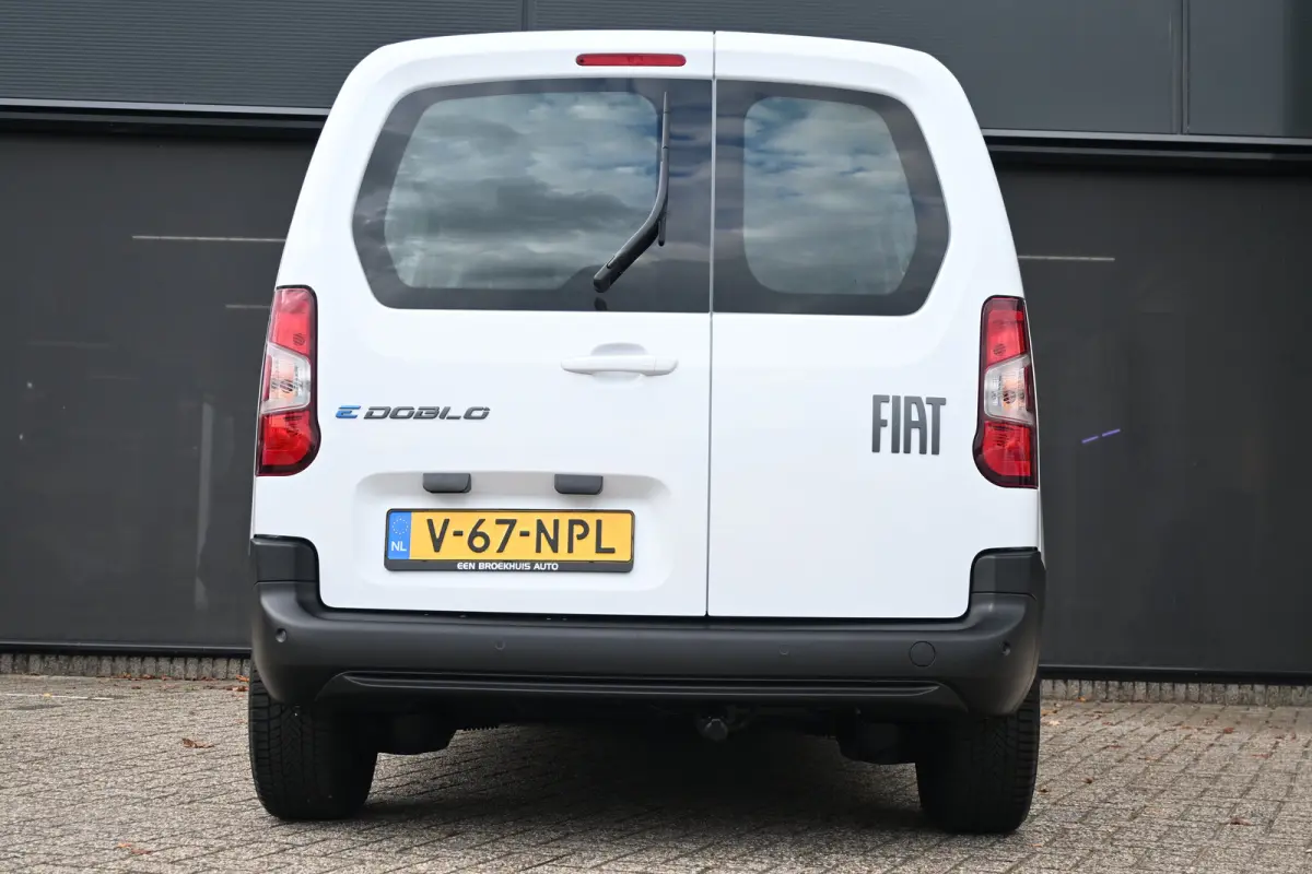136 L1 50 kWh Tot 8 Jaar Garantie! | 2x Schuifdeur | Cruise Control | Airco | !!