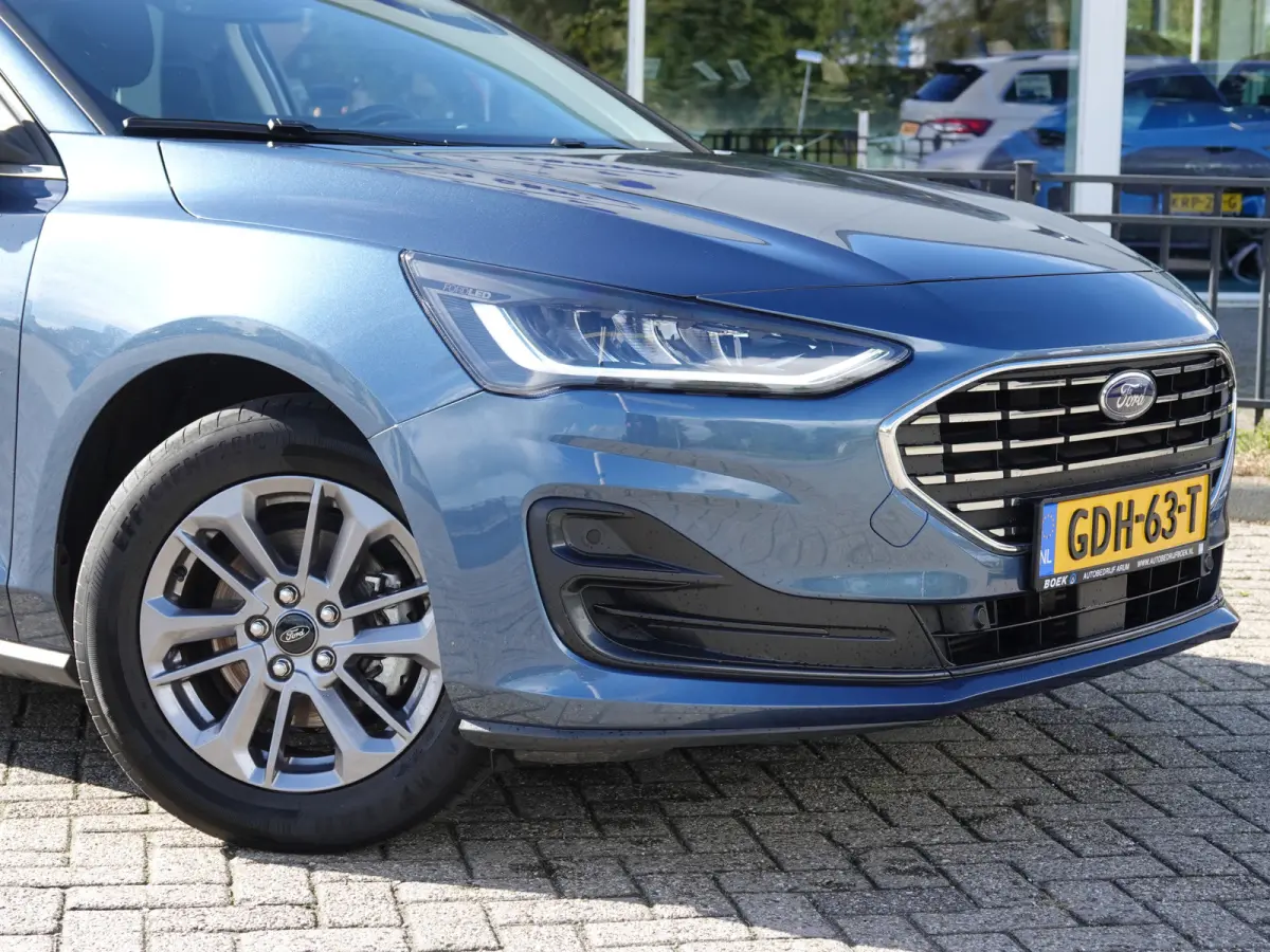 1.0 EcoBoost 155PK Hybrid Titanium AUTOM. | TREKH. | NAVI | CRUISE | LMV