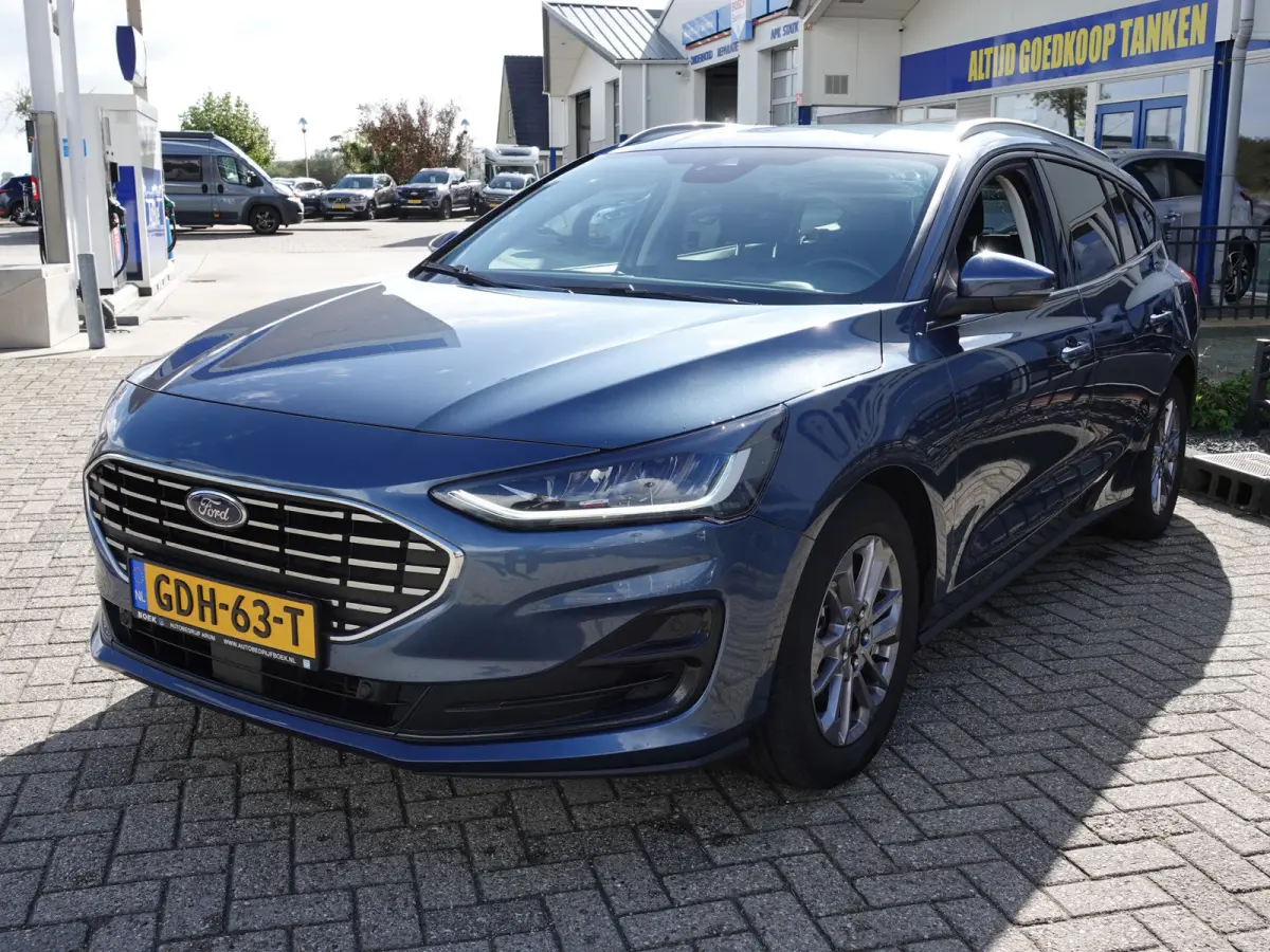 1.0 EcoBoost 155PK Hybrid Titanium AUTOM. | TREKH. | NAVI | CRUISE | LMV