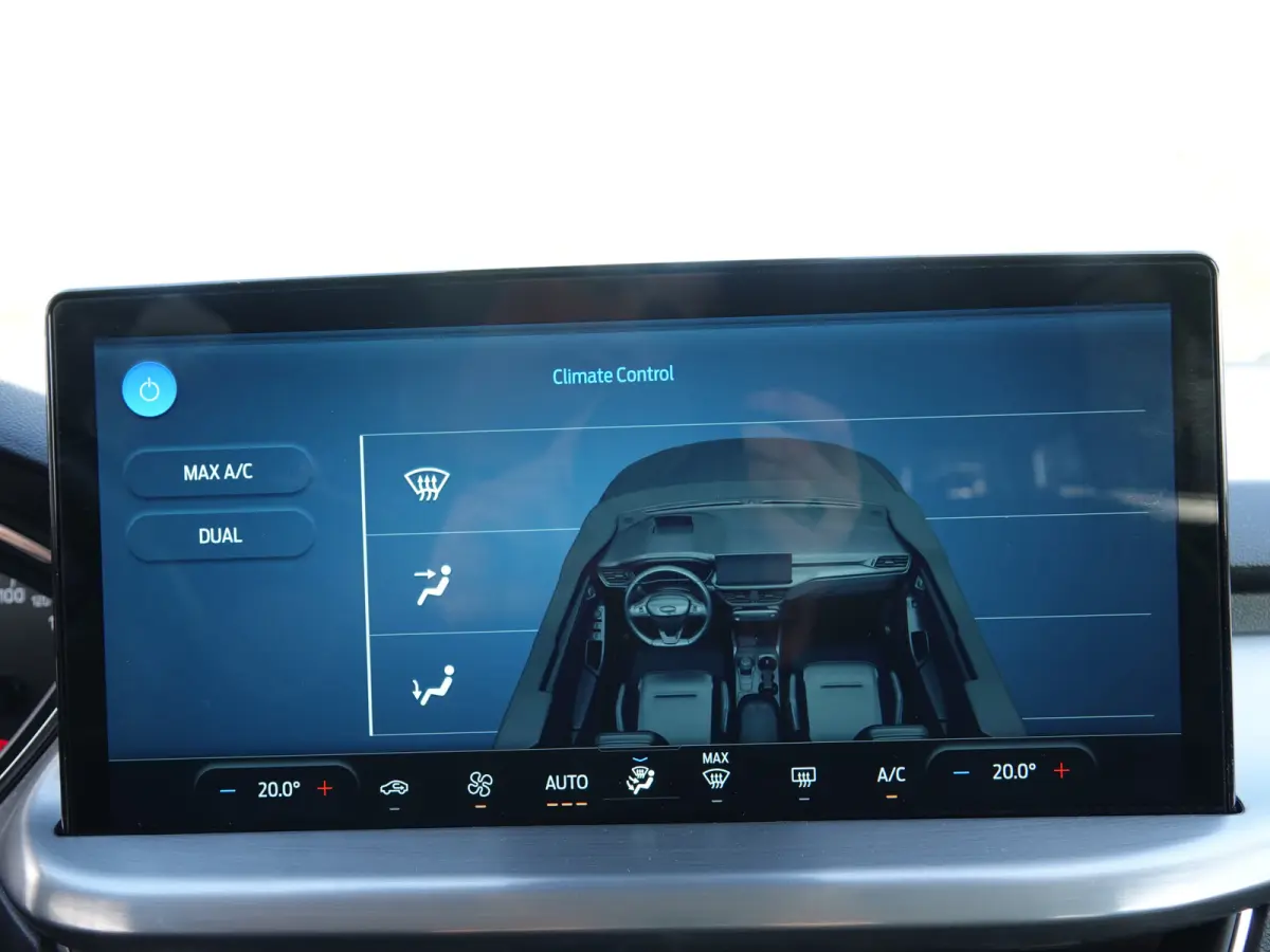 1.0 EcoBoost 155PK Hybrid Titanium AUTOM. | TREKH. | NAVI | CRUISE | LMV
