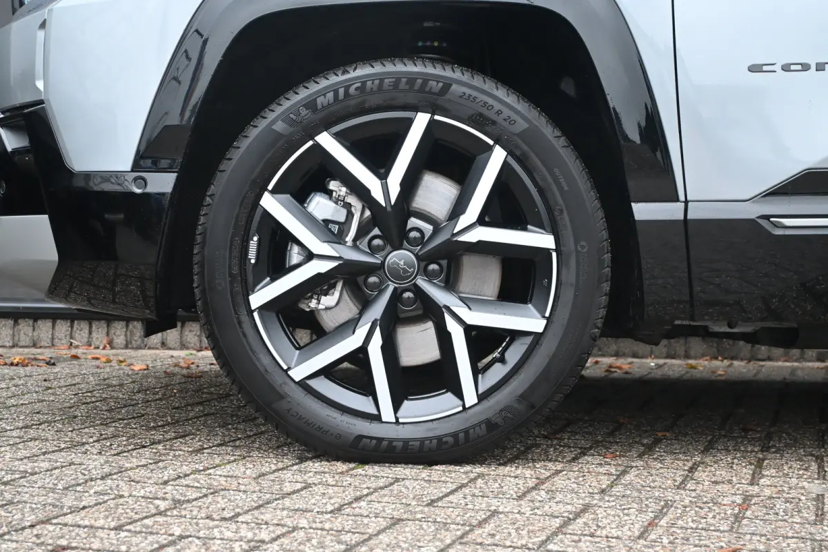 First Edition 74 kWh Tot 8 Jaar Garantie! | Premium + Convience Pack | Schuif-/Kanteldak | Warmtepomp | Elektr. Stoelen | Adaptive Cruise | Elektr. Achterklep | 20"LMV | LED-Matrix | !!