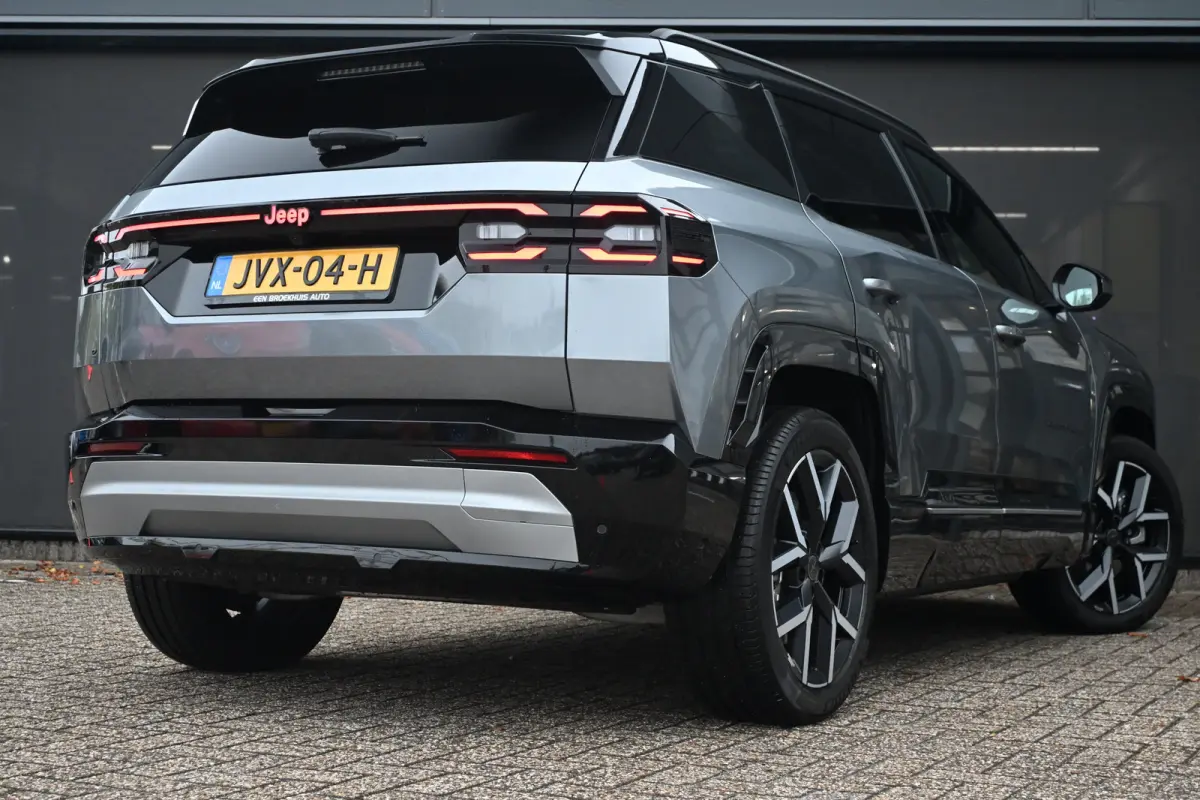 First Edition 74 kWh Tot 8 Jaar Garantie! | Premium + Convience Pack | Schuif-/Kanteldak | Warmtepomp | Elektr. Stoelen | Adaptive Cruise | Elektr. Achterklep | 20"LMV | LED-Matrix | !!