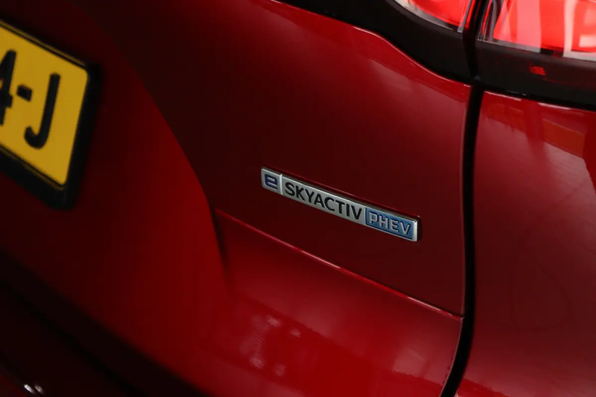 2.5 e-SkyActiv PHEV Homura Plus | Nieuwe Auto | Schuifdak | 360 Camera | Stoelventilatie | Leder | Keyless | Head-up | Adaptieve Cruise | Carplay | Navi