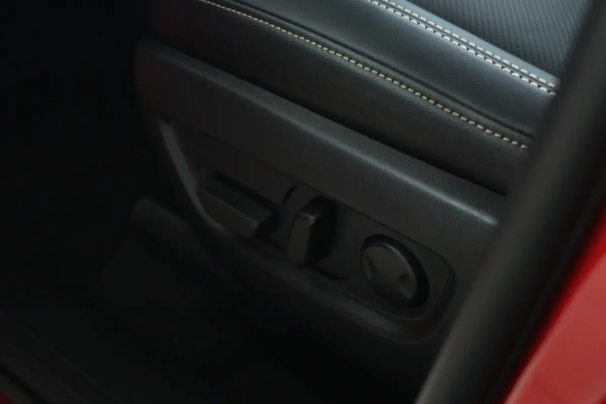 2.5 e-SkyActiv PHEV Homura Plus | Nieuwe Auto | Schuifdak | 360 Camera | Stoelventilatie | Leder | Keyless | Head-up | Adaptieve Cruise | Carplay | Navi